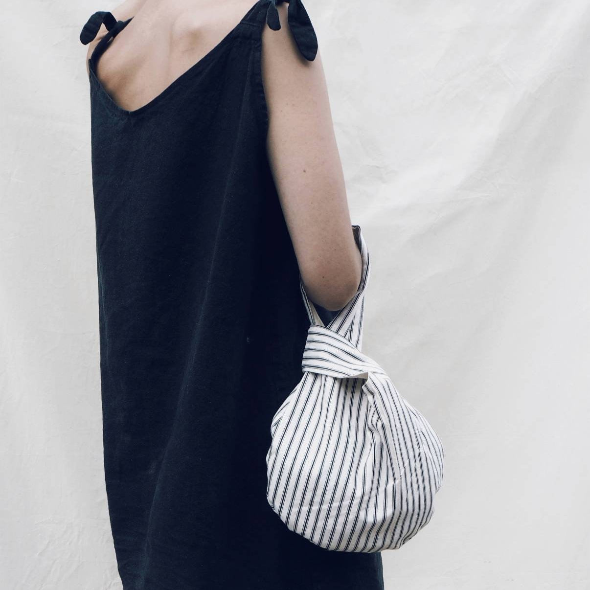 Three Sizes of Knot Bag | PDF Sewing Patterns with Tutorial | Small Medium & Large | Japanese Knot Bag Pattern | Wrist Bag | Reversible