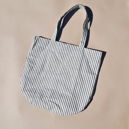 Oval Tote | PDF Sewing Patterns with Tutorial | Small Medium & Large Bag | Fully lined | Three Sizes | Reversible Easy Bag